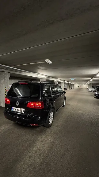 Volkswagen Touran 2010 photo 4