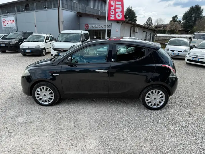 Lancia Ypsilon 2012 photo 5
