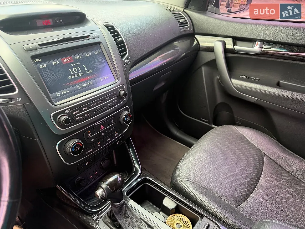 Kia Sorento 2012 photo 4