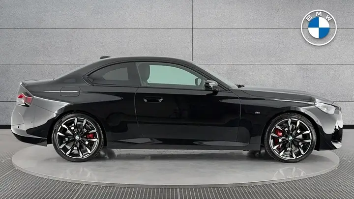 BMW 2 Series photo 3