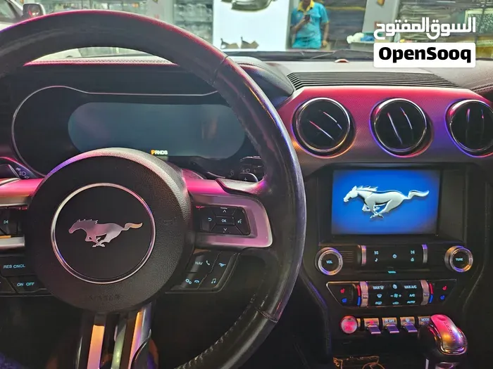 Ford Mustang 2018 photo 2