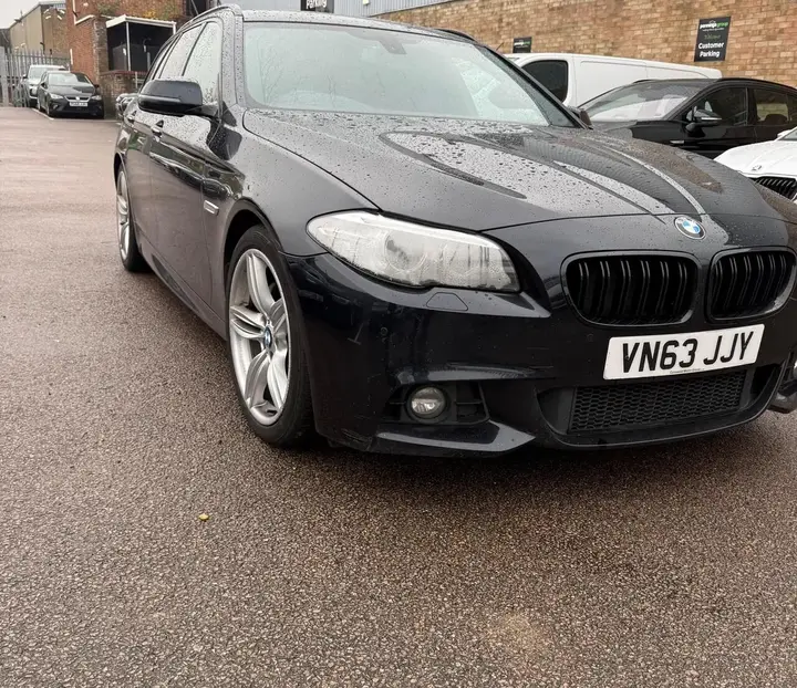 BMW 5 Series 2013 photo 2