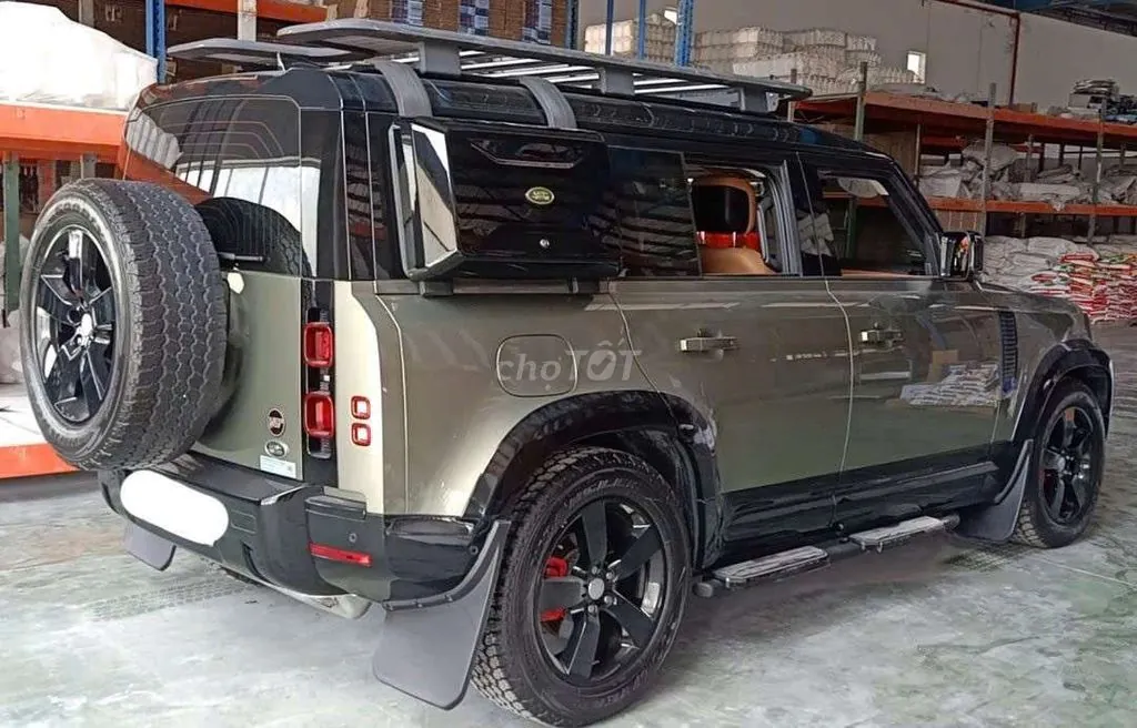 Land Rover Defender 2022 photo 3