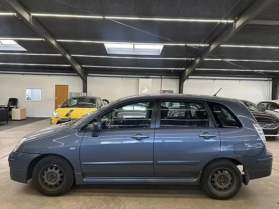 Suzuki Liana 2007 photo 5