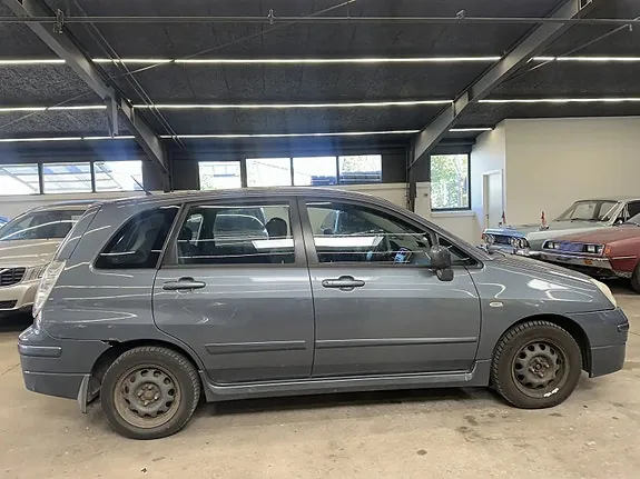 Suzuki Liana 2007 photo 4