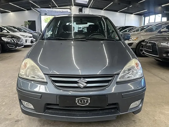 Suzuki Liana 2007 photo 2