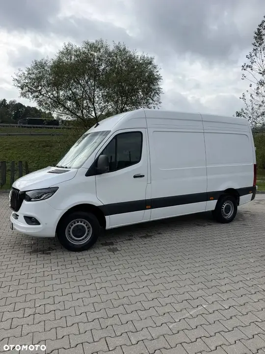 Mercedes-Benz Sprinter 2024 photo 2