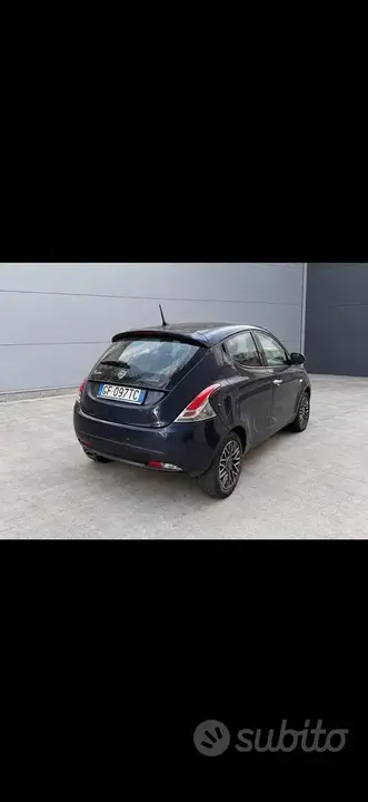 Lancia Ypsilon 2021 photo 2