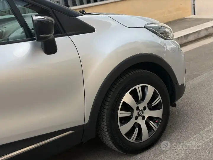 Renault Captur 2018 photo 3