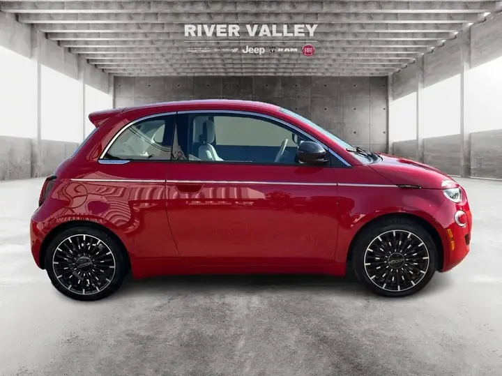 Fiat 500E 2026 photo 2