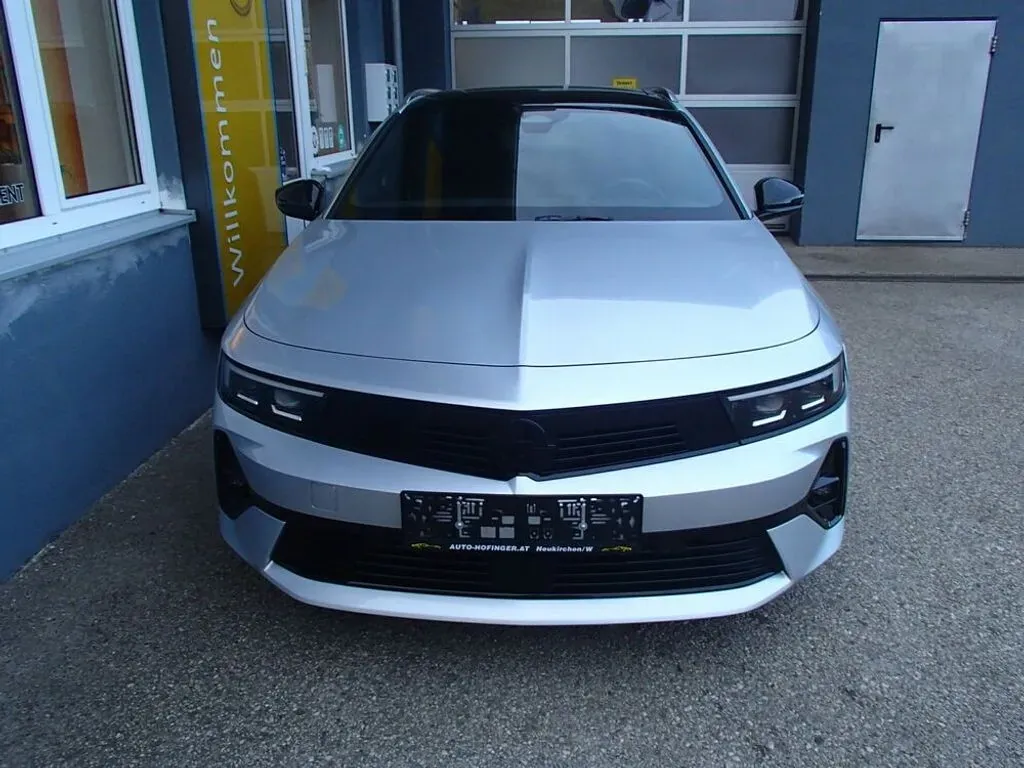 Opel Astra 2024 photo 3