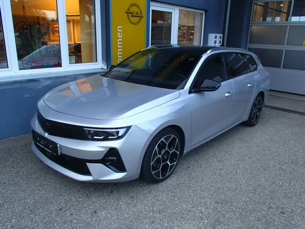 Opel Astra 2024 photo 2