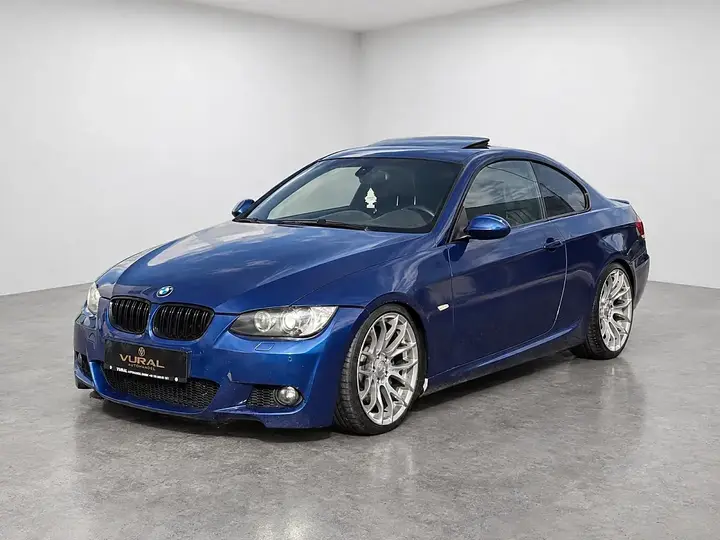 BMW 3 Series 2008 photo 2