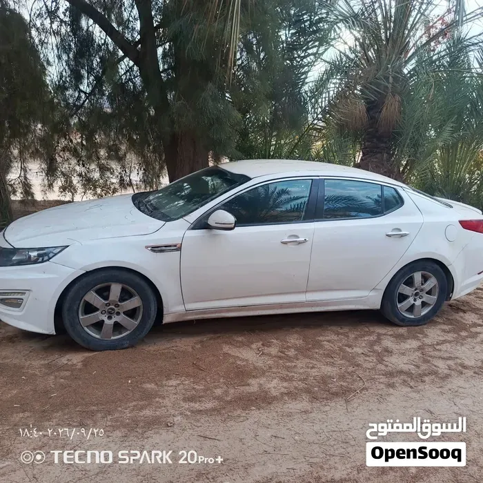 Kia Optima 2012 photo 2