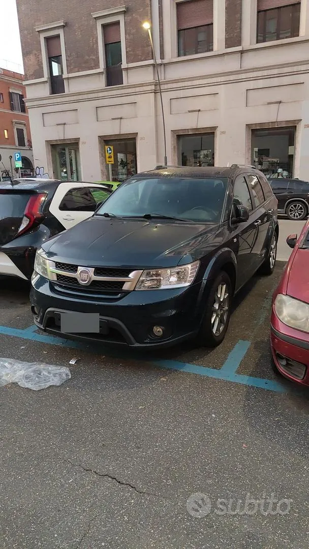 Fiat Freemont 2013 photo 2