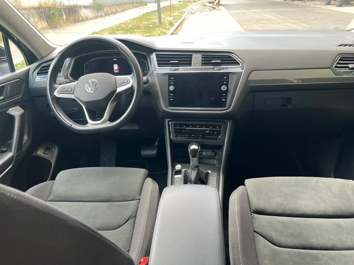 Volkswagen Tiguan 2023 photo 2
