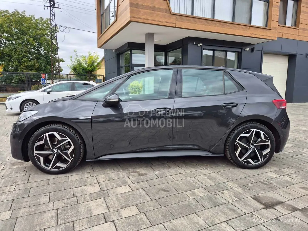 Volkswagen Id.3 2022 photo 2