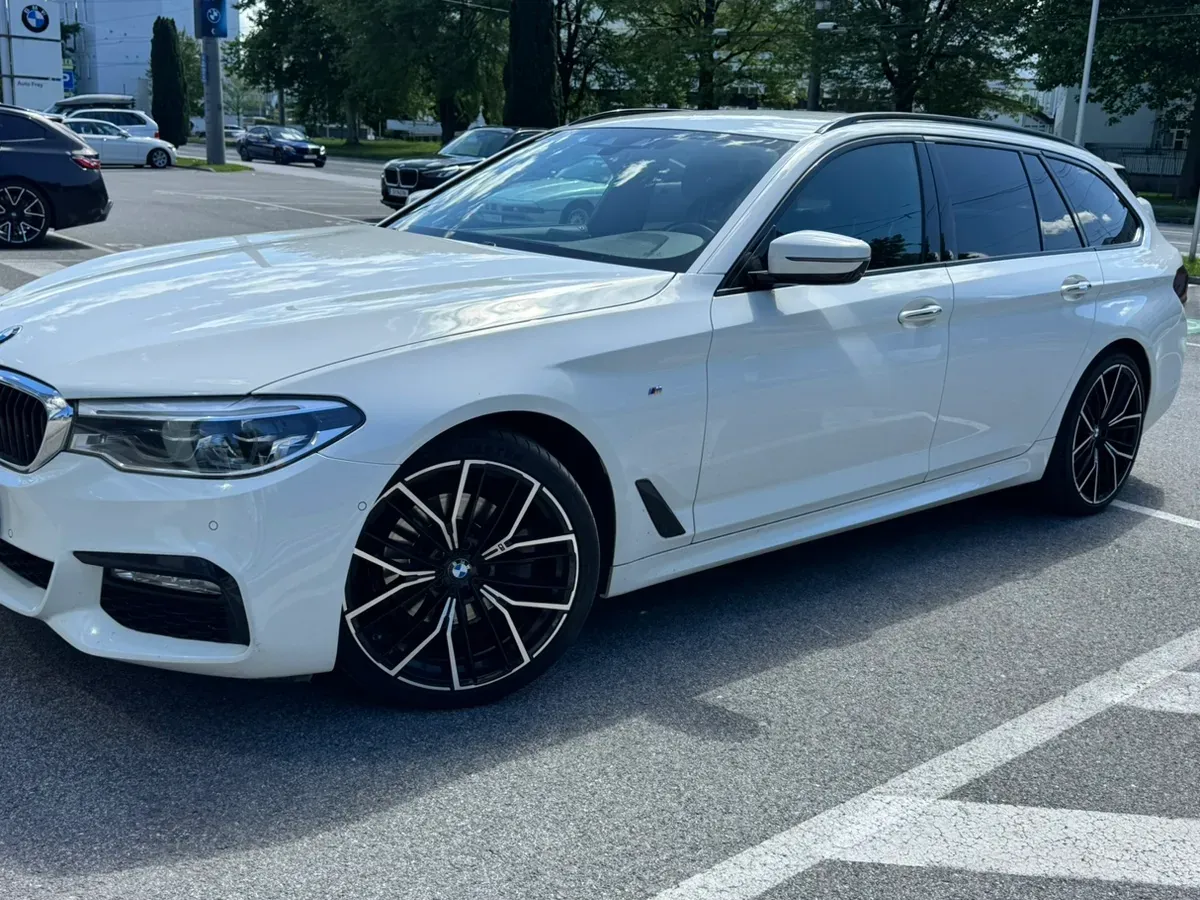 BMW 5 Series 2018 photo 3