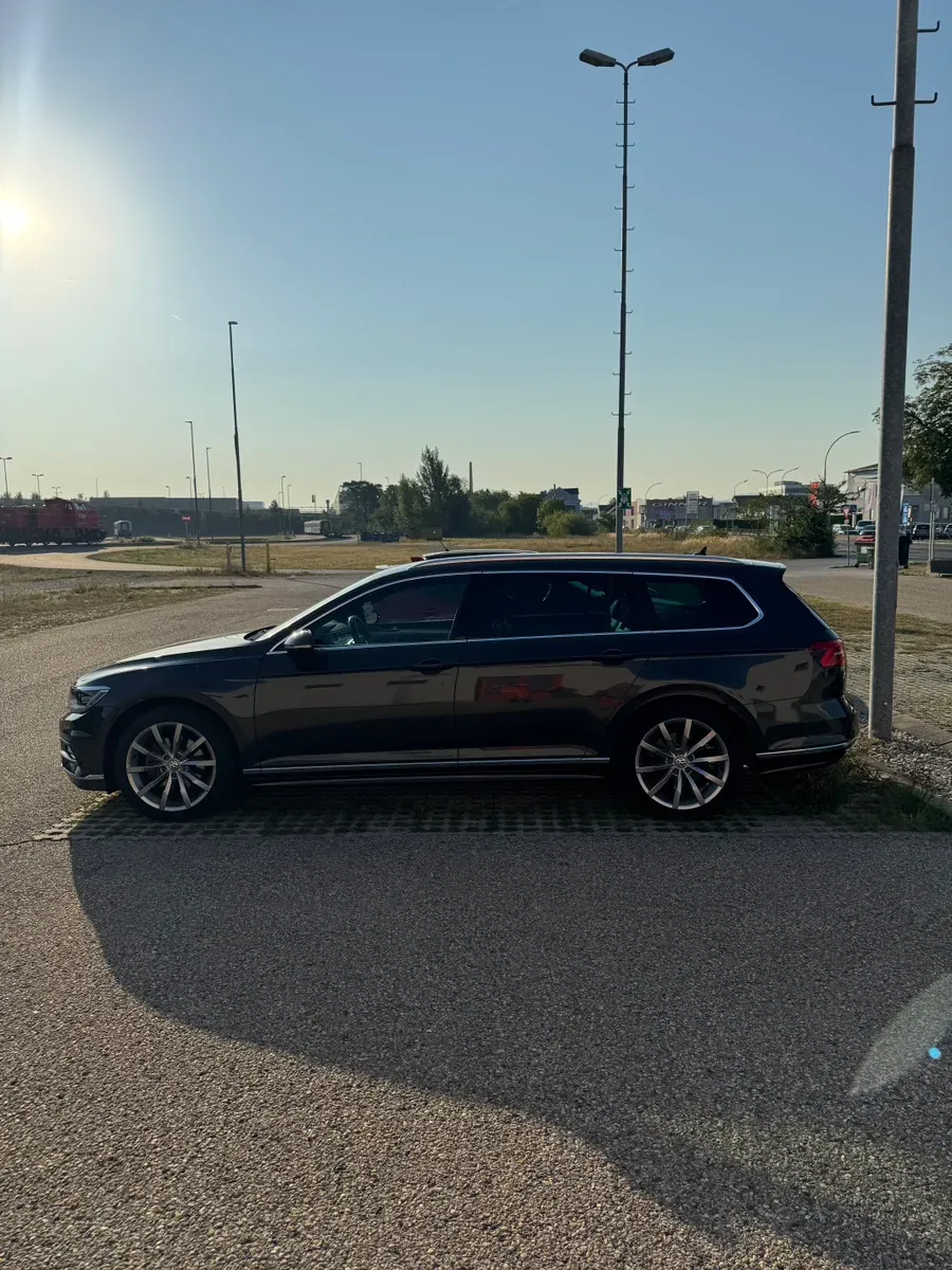 Volkswagen Passat 2018 photo 2