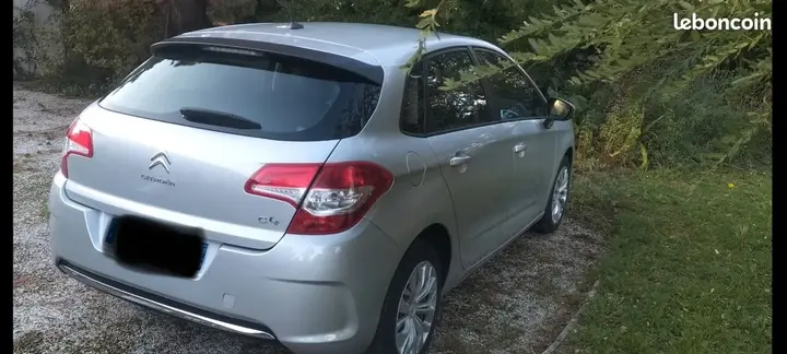 Citroen C4 2013 photo 3