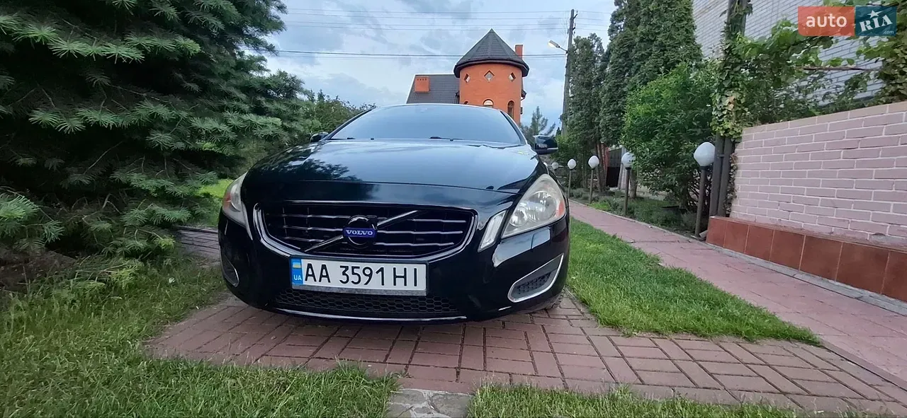 Volvo S60 2012 photo 3