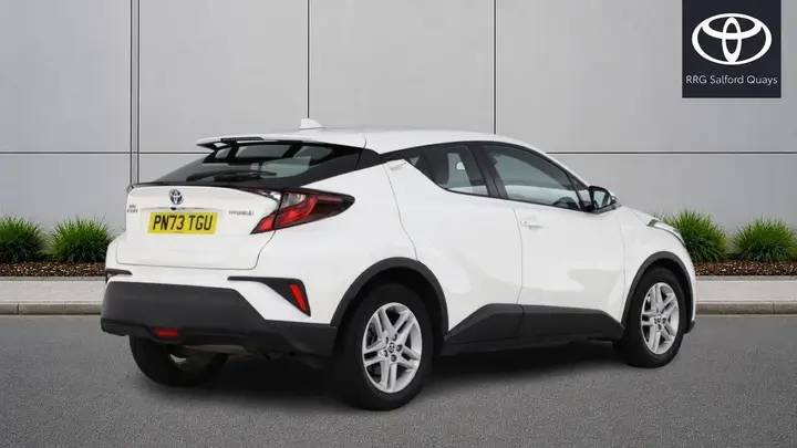 Toyota C-Hr 2023 photo 2