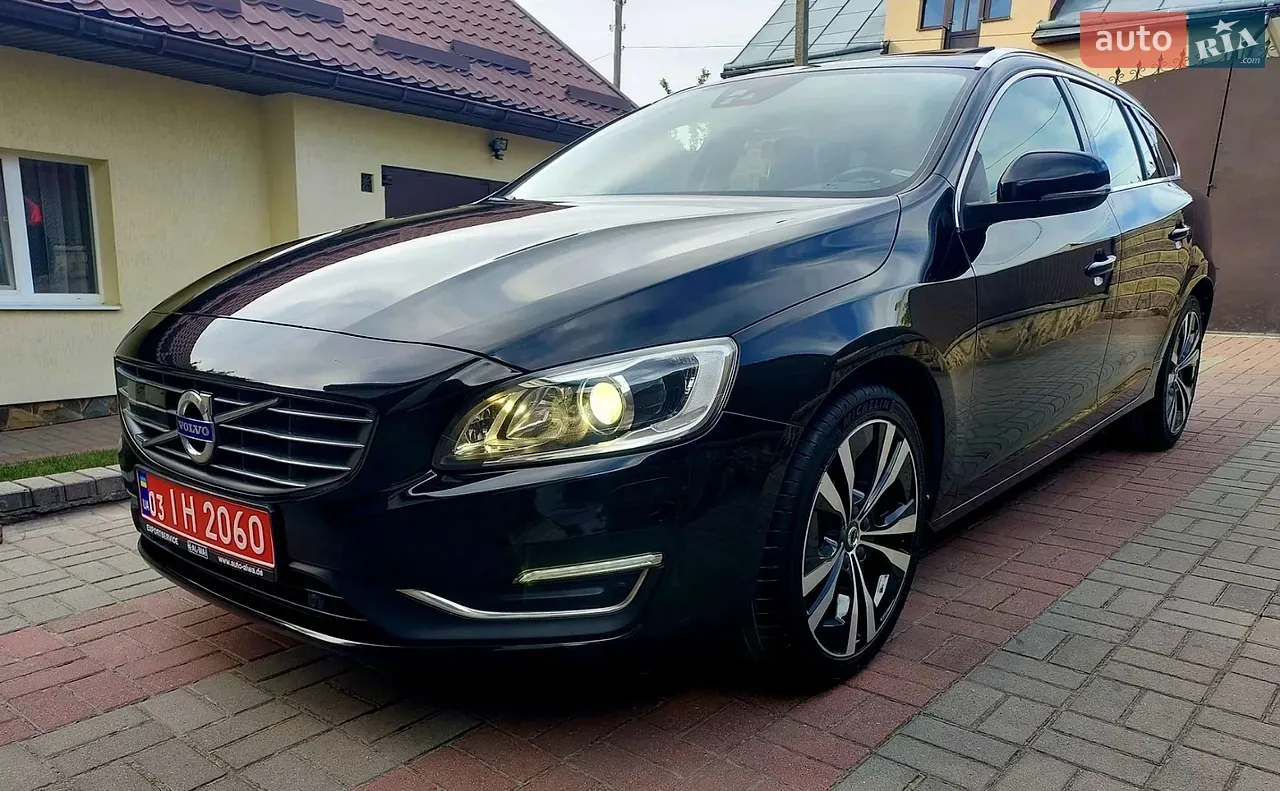 Volvo V60 2017 photo 2