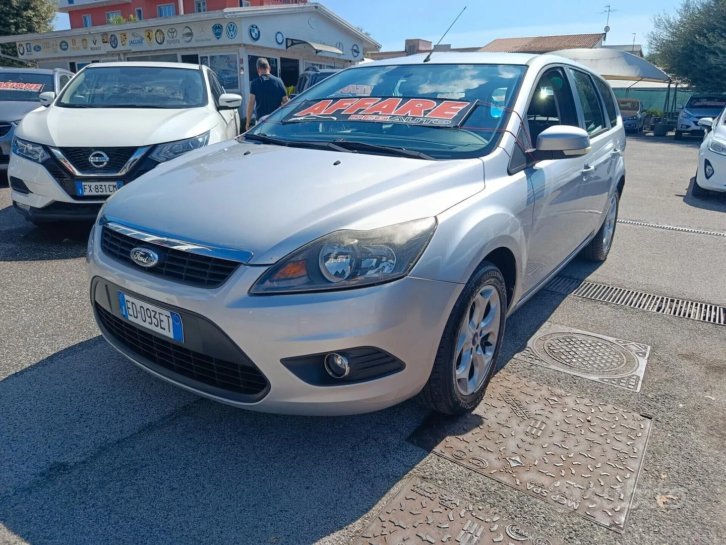Ford Focus 2010 photo 2