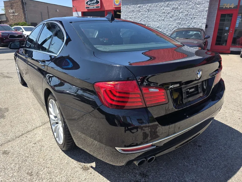 BMW 5 Series 2015 photo 4