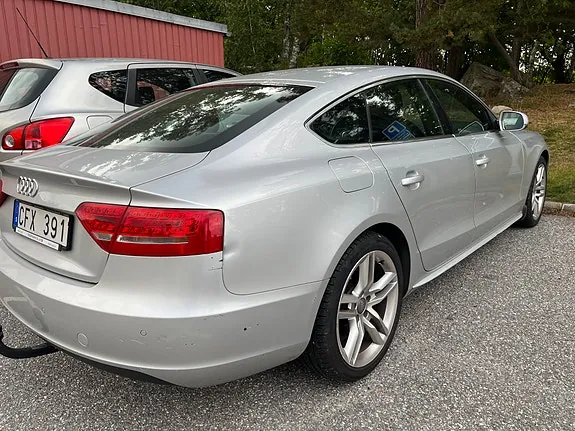 Audi A5 2010 photo 2