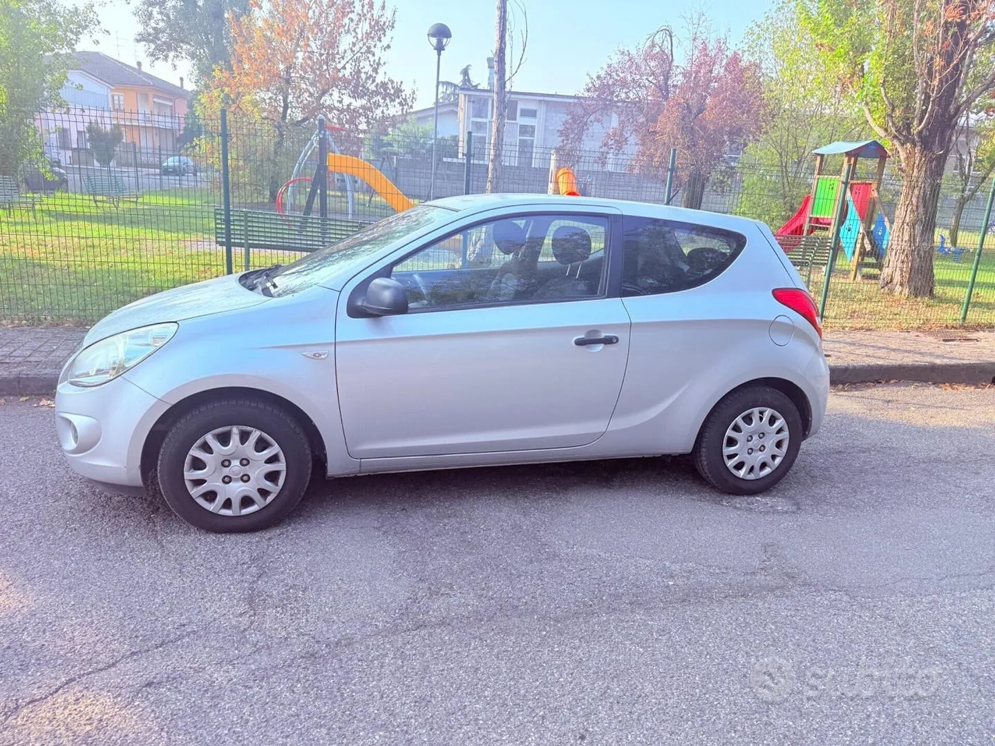 Hyundai I20 2011 photo 2