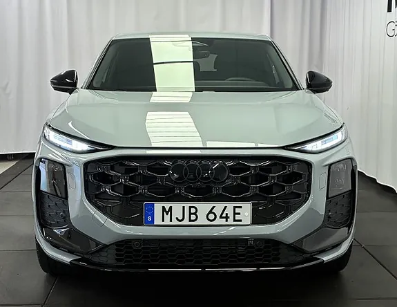 Audi Q3 2027 photo 2