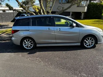Mazda Premacy 2012 photo 4