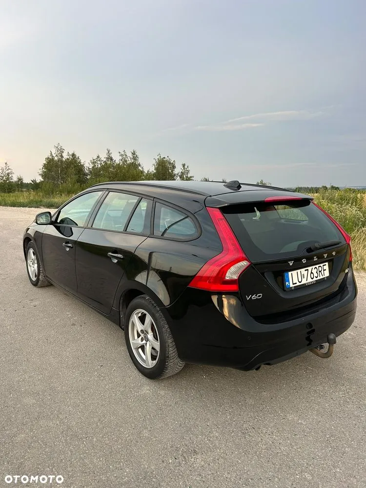 Volvo V60 2016 photo 4