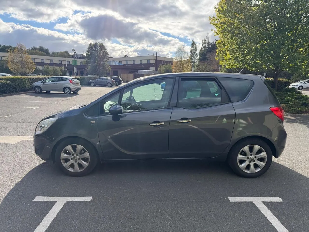 Vauxhall Meriva 2012 photo 3