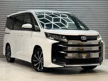 Toyota Noah 2022 photo 2
