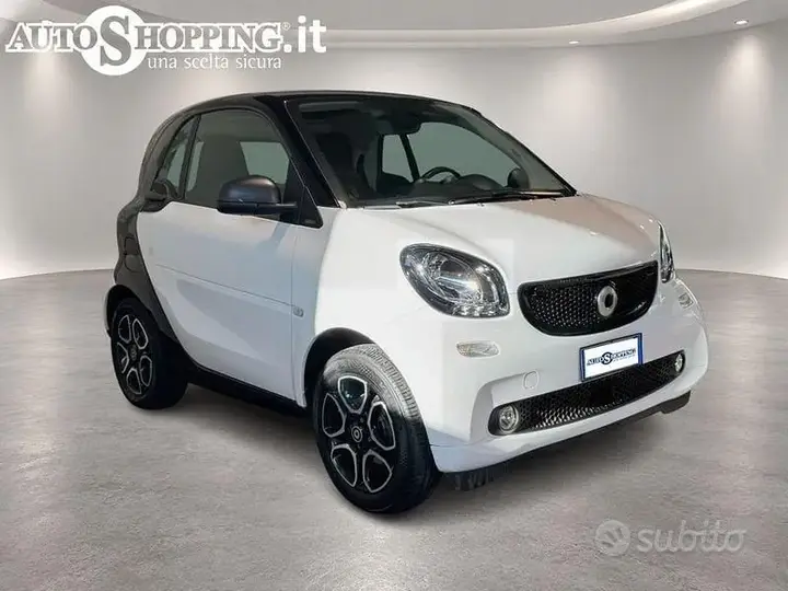 Smart Fortwo 2019 photo 3
