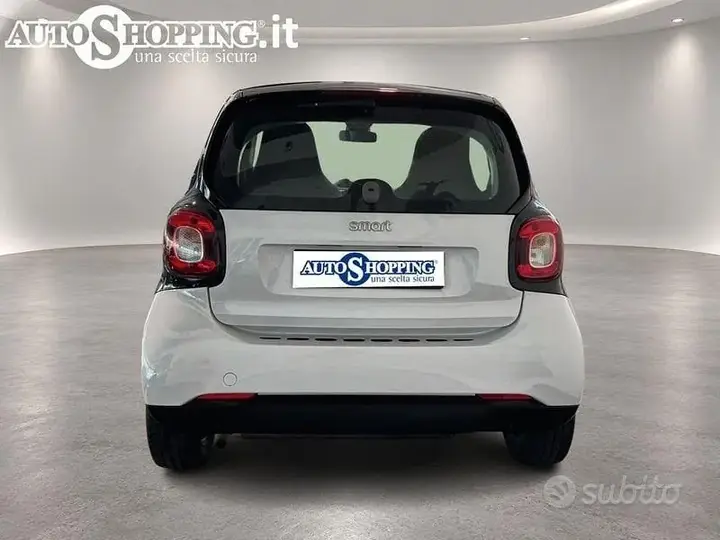 Smart Fortwo 2019 photo 5