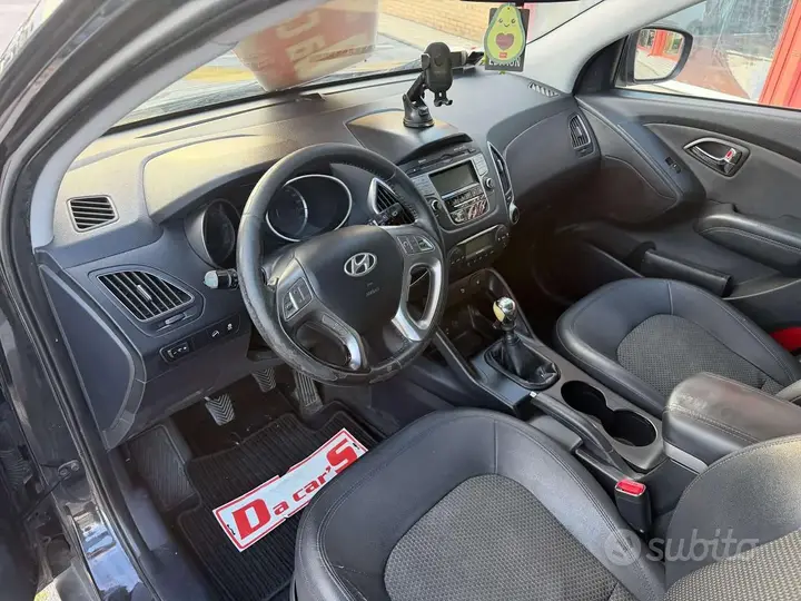 Hyundai Ix35 2011 photo 2