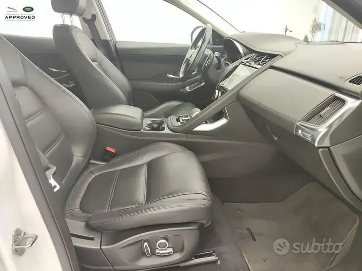 Jaguar E-Pace 2021 photo 4