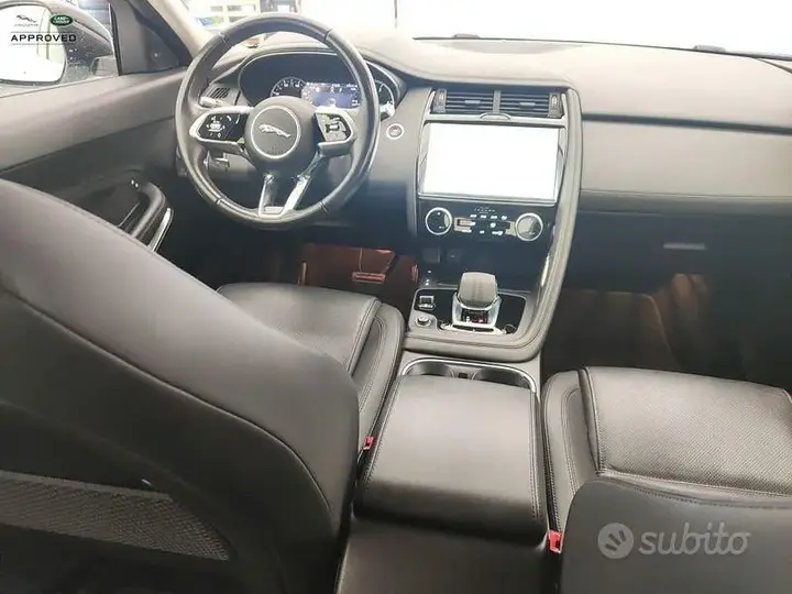 Jaguar E-Pace 2021 photo 3