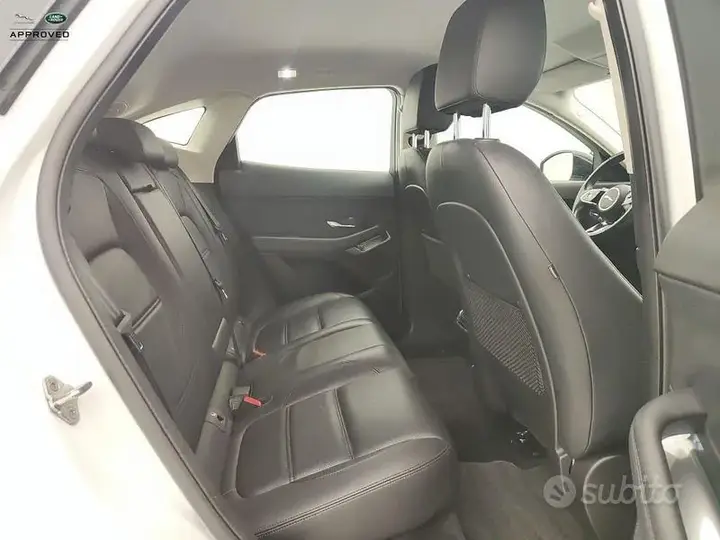 Jaguar E-Pace 2021 photo 5