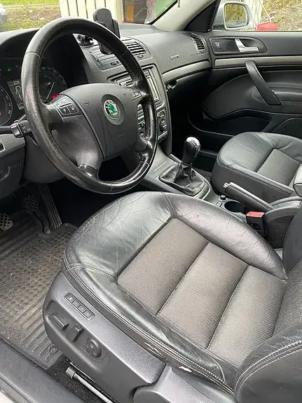 Skoda Octavia 2005 photo 4