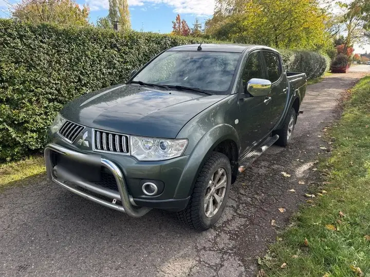Mitsubishi L200