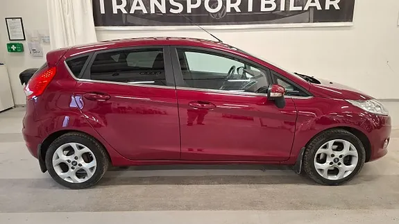 Ford Fiesta 2009 photo 3