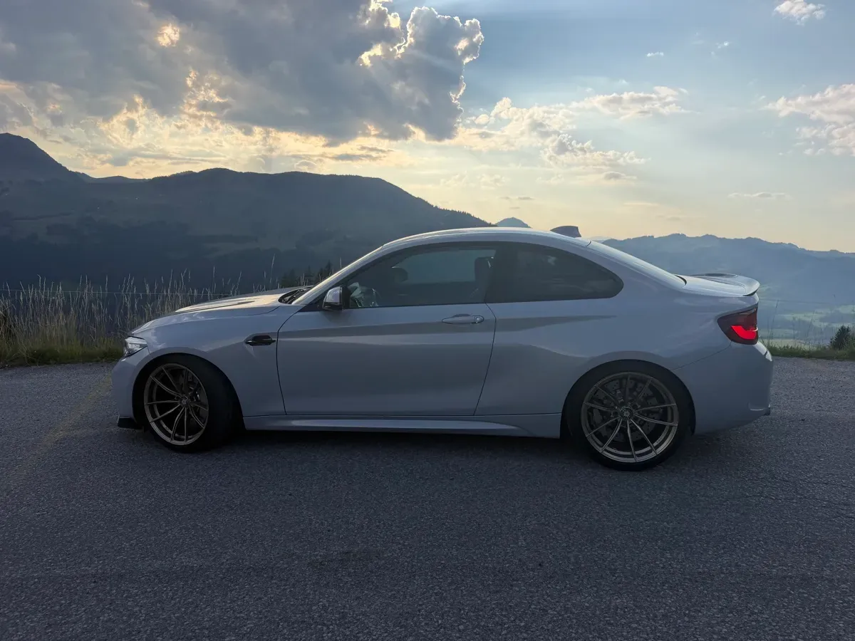 BMW 2 Series 2019 photo 3