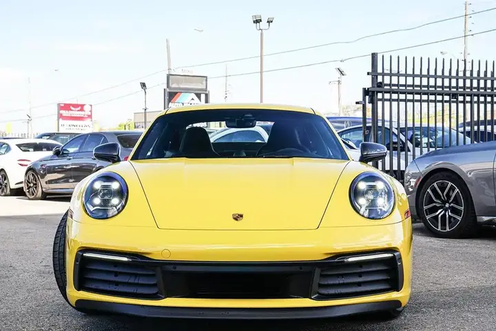 Porsche 911 2023 photo 3