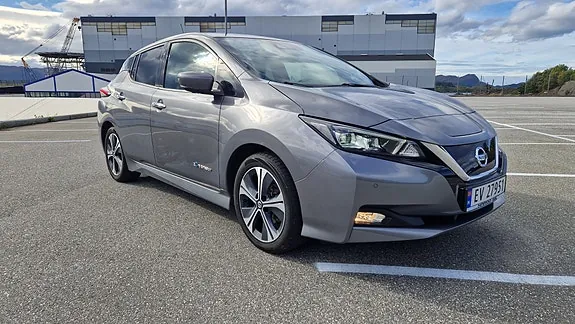 Nissan Leaf 2019 photo 2