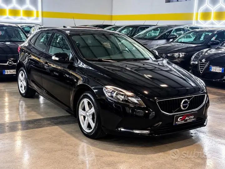 Volvo V40 2018 photo 3