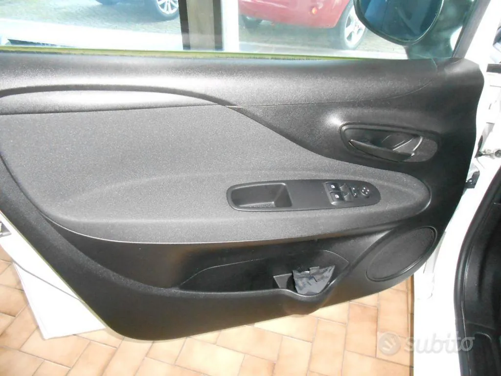 Fiat Punto 2018 photo 5